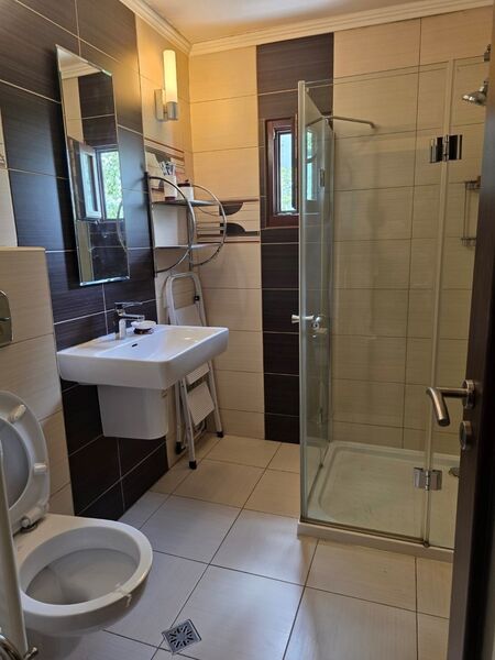 Aurel Botea, rond Baba Novac, 10 minute metrou Dristor,