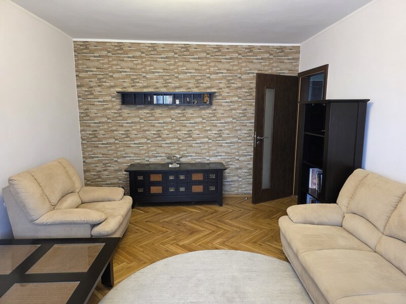 Aurel Botea, rond Baba Novac, 10 minute metrou Dristor,